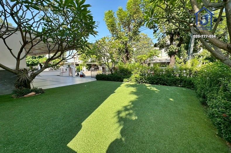 ขายบ้านเดี่ยว 2 ชั้น หมู่บ้านพัฒนาการ 100.04 ตารางวา หลังมุม ซอยพัฒนาการ 30  ใกล้ทางด่วนและรถไฟฟ้า 17