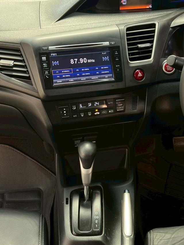 HONDA CIVIC 1.8 ES ปี2015 รถมือเดียว ออกห้างป้ายแดง 8