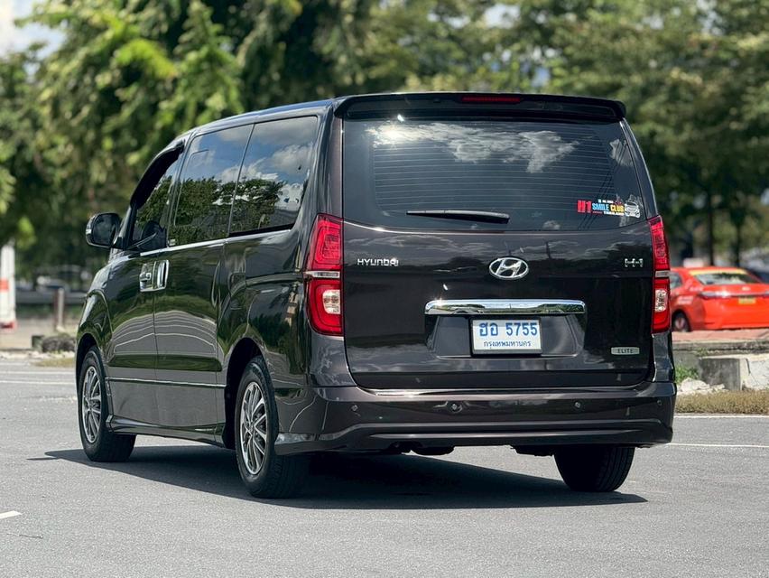 Hyundai H1 2.5 Elite (Minorchange) 2019 สีน้ำตาล ออโต้