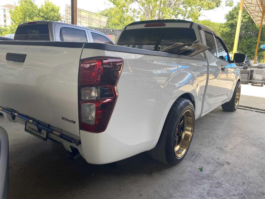 ISUZU D-MAX 1.9 S 2020