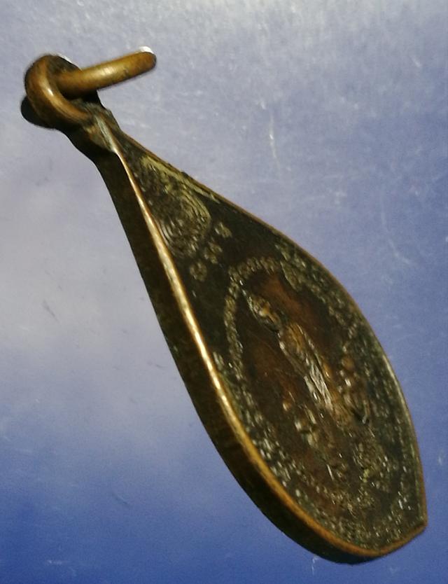เหรียญพระประจำวันพุธกลางคืน(ปางป่าเลไลย์) หลังหลวงพ่อบ่าย วัดช่องลม จ.สมุทรสงคราม  3