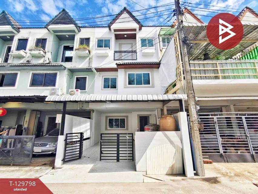 ขายด่วนทาวน์เฮ้าส์ หมู่บ้านแสนสบาย นนทบุรี รีโนเวทพร้อมเข้าอยู่ ทำเลดี 1