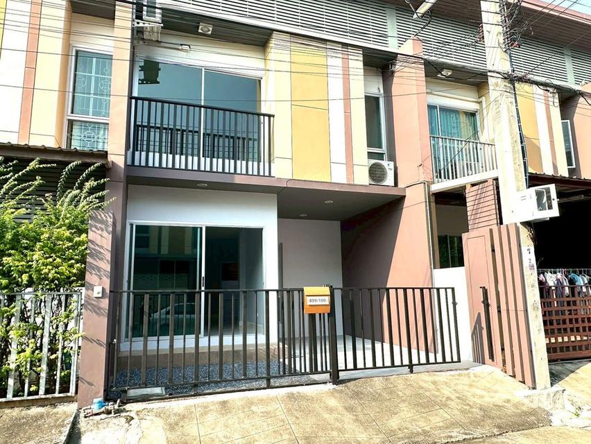 ขายทาวน์เฮ้าส์ 2 ชั้น 17 ตร.ว.หมู่บ้านสินนครวิลล์ ประชาอุทิศ–คู่สร้าง ทำเลดี ราคาเพียง 1.9 ล้าน (ฟรีโอน) 1