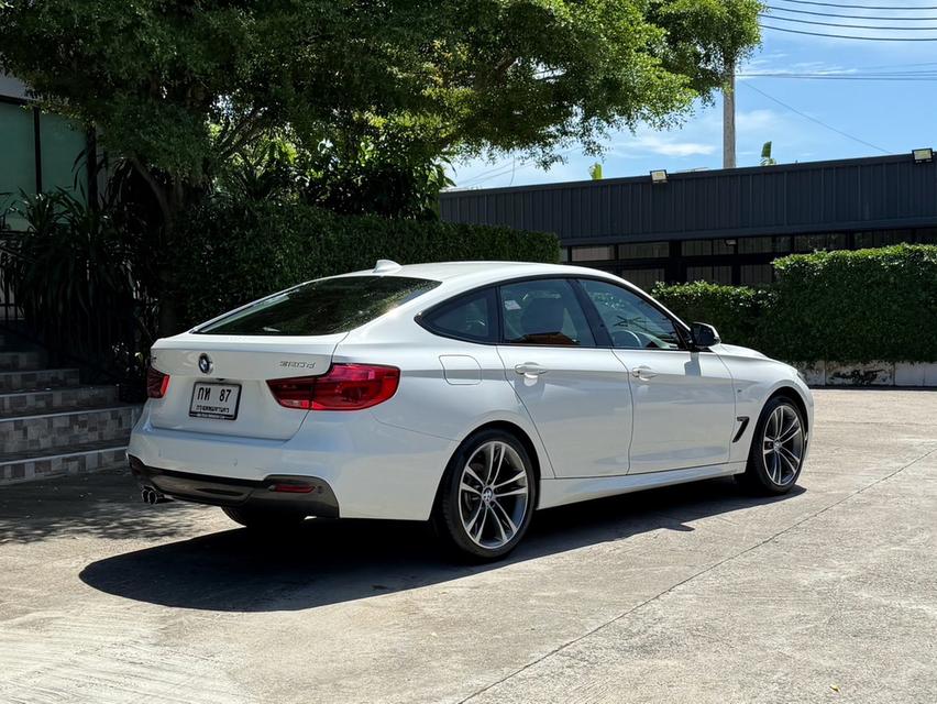 2019 BMW 320D GT MSPORT LCI รถมือเดียวออกป้ายแดง รถวิ่งน้อย เข้าศูนย์ตามระยะ รถไม่เคยมีอุบัติเหตุครับ