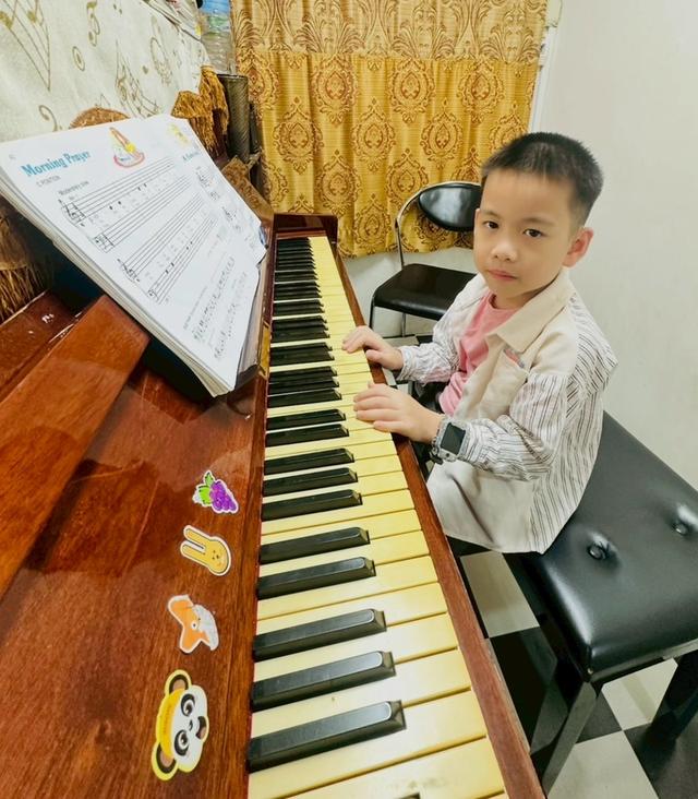 รับสอนเปียโน ที่ Fin Music School รูปที่ 13
