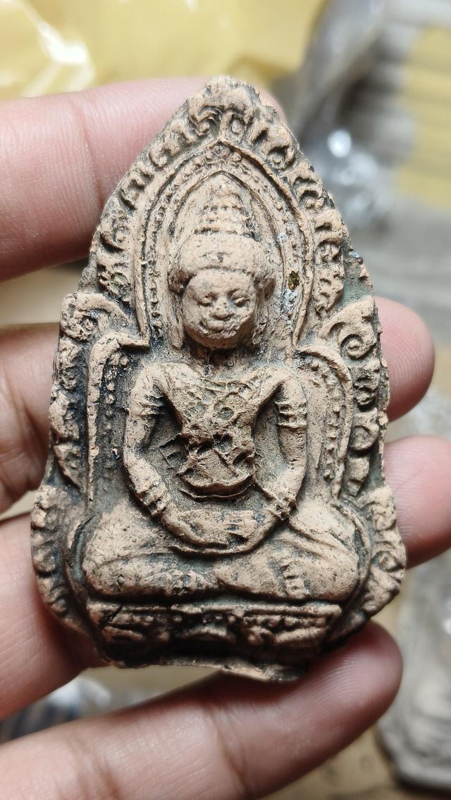 ทวารดีพระยอดขุนพลซุ้มไข่ปลากรุวัดประตูลี้ รูปที่ 3