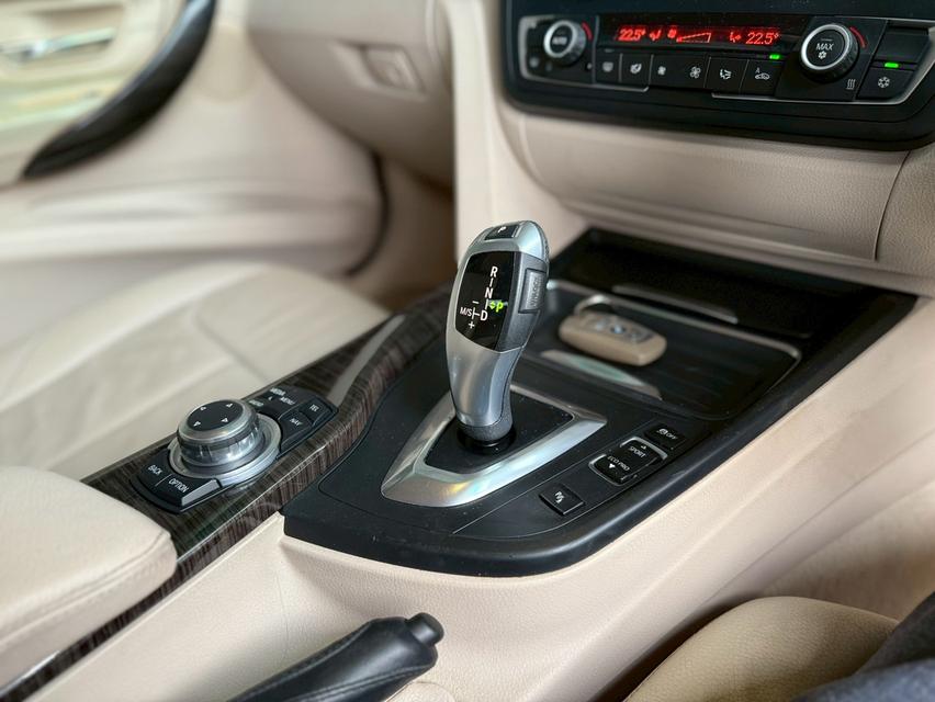 🚘 BMW 320D Modern ปี 2012 สีขาว ดีเซล ประหยัดสุด แรงเต็มพิกัด! 💨 💰 ราคาลดเหลือเพียง 599,000 บาทเท่านั้น!! รูปที่ 11