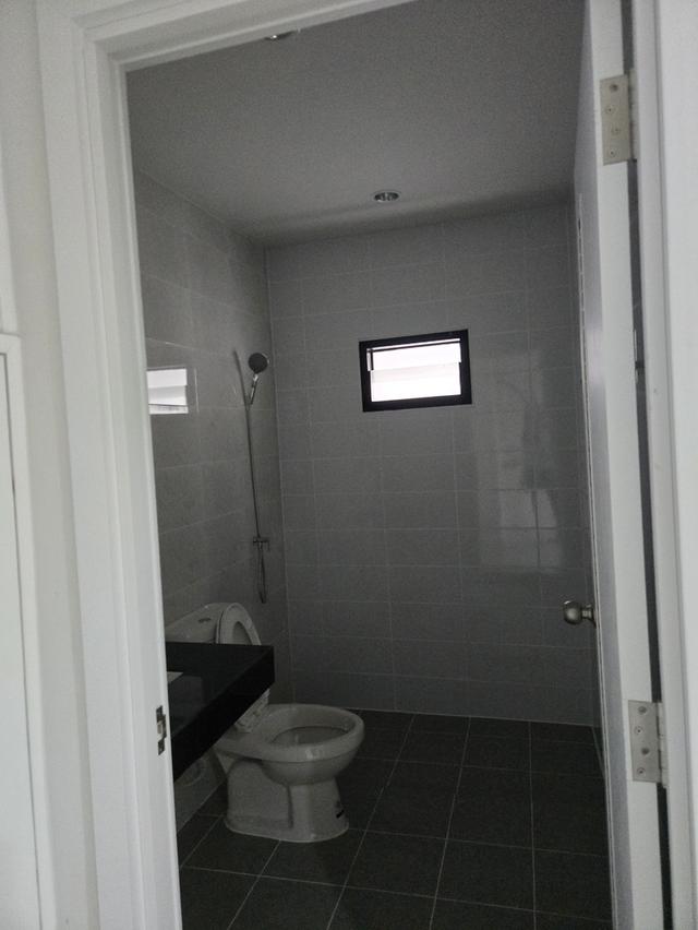 บ้านใหม่ให้เช่า ทาวน์โฮม 2 ชั้น 2 ห้องนอน 2 ห้องน้ำ 10