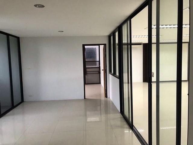 ให้เช่าอาคาร สำนักงาน 5 ชั้น เนื้อที่ 42 ตร.ว. พื้นที่ใช้สอย 500 ตร.ม.ตกแต่งพร้อมอยู่ ใกล้สนามบินดอนเมือง 7