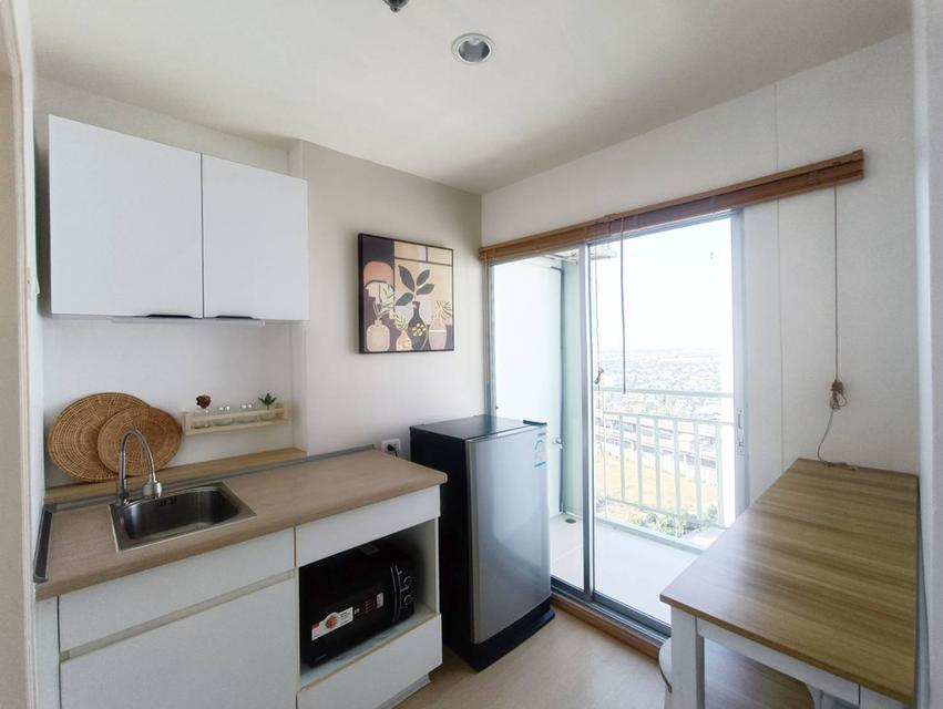 (ลดเพิ่ม 40,000 บาท) ห้องน่ารัก วิวดีม๊ากกกก รีโนเวท มีเครื่องใช้ไฟฟ้า ผ่อนถูก 5,xxx บาท ตึก D ชั้น 28 โล่ง ลมเย็น ใกล้ IKEA บางนา 17