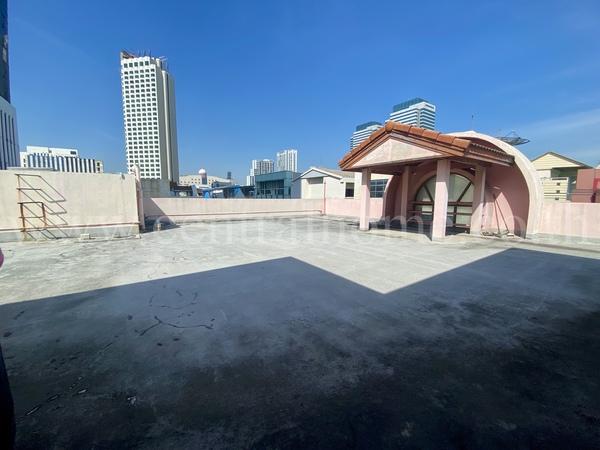 อาคารสำนักงาน 6 ชั้น ซอย รัชดาภิเษก 18 ใกล้ MRT ห้วยขวาง 17