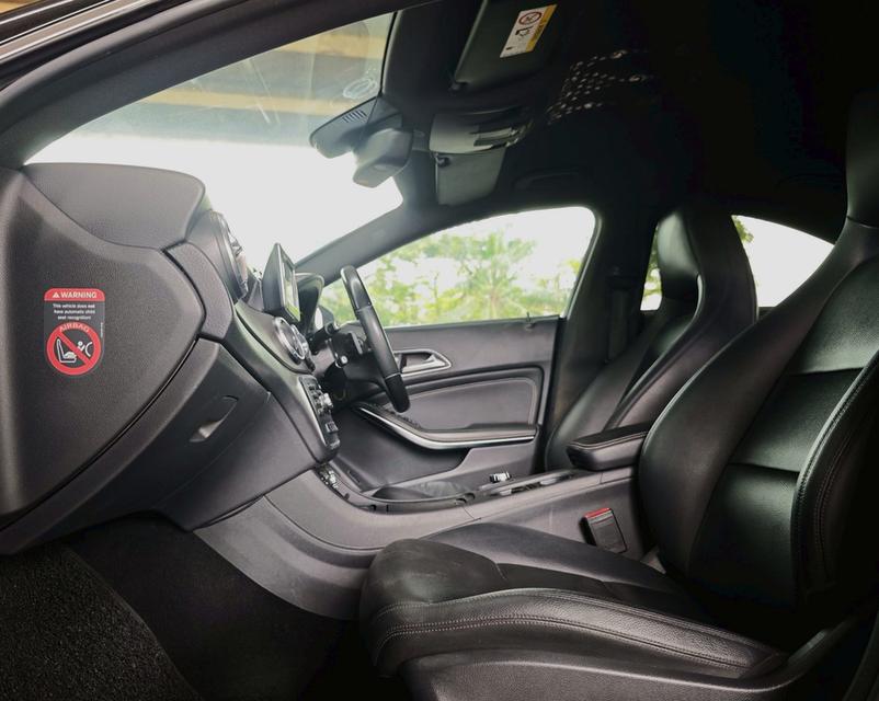 Mercedes-Benz CLA 180  W117 ปี 2014 จดปี 2016 6