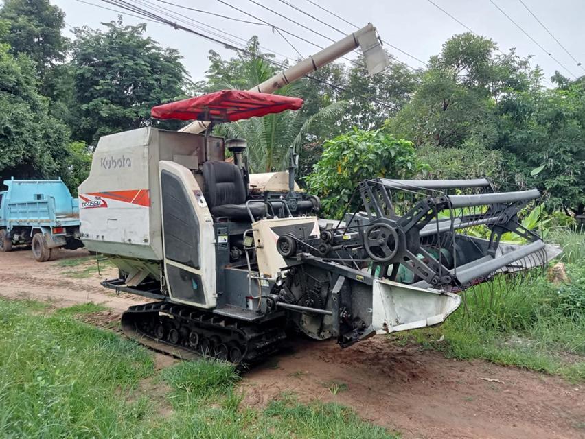 ปล่อยต่อรถเกี่ยวข้าว KUBOTA DC-95GM