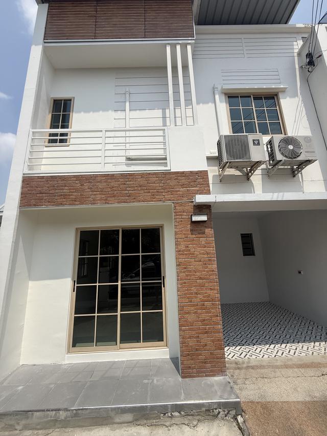 ทาวเฮาส์ 2 ชั้น หลังมุม 8