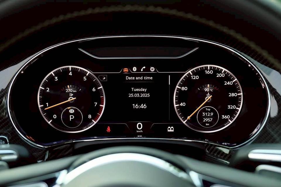 Continental GTC V8 Convertible 18
