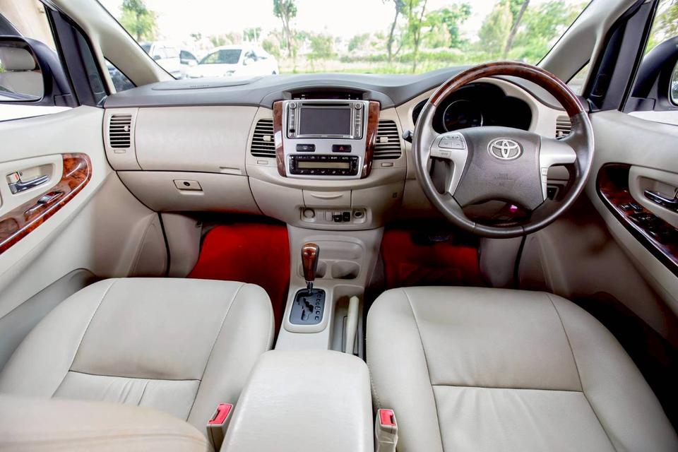 Toyota INNOVA 2.0V AT ปี 2012 สีขาว รุ่นท๊อปสุด 13
