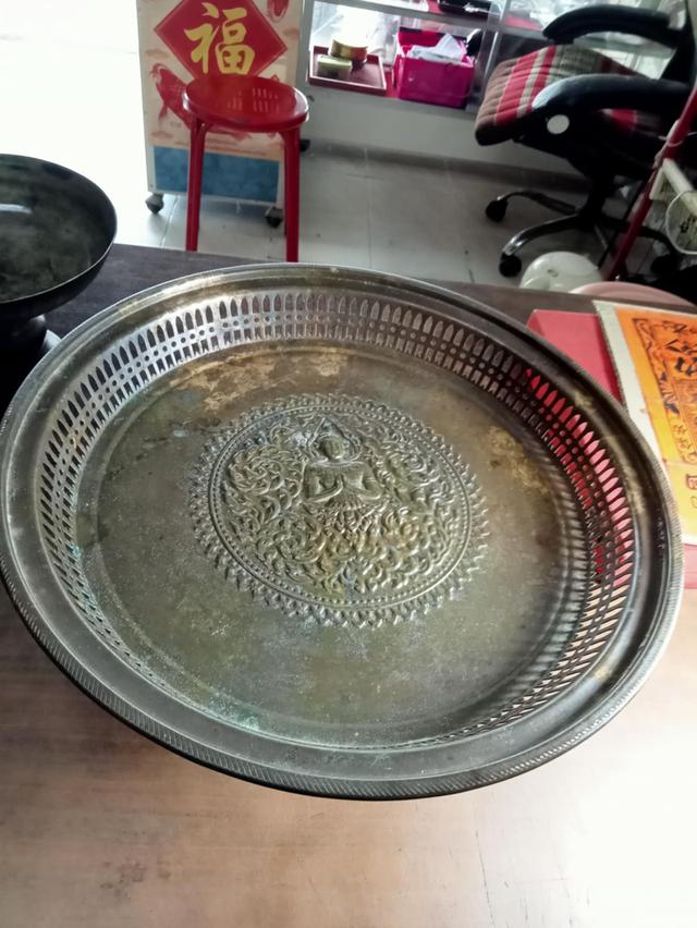 พานทองเหลืองลายเทพพนมโบราณ