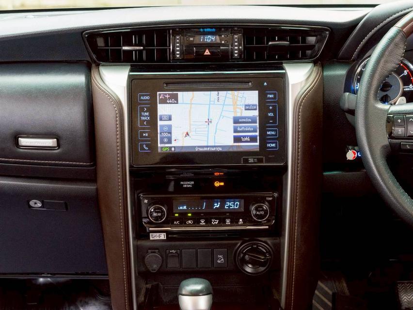 ประกันเครื่องเกียร์3ปี 30,000 km.Toyota fortuner 2.4V 4WD ปีจด 2019 14