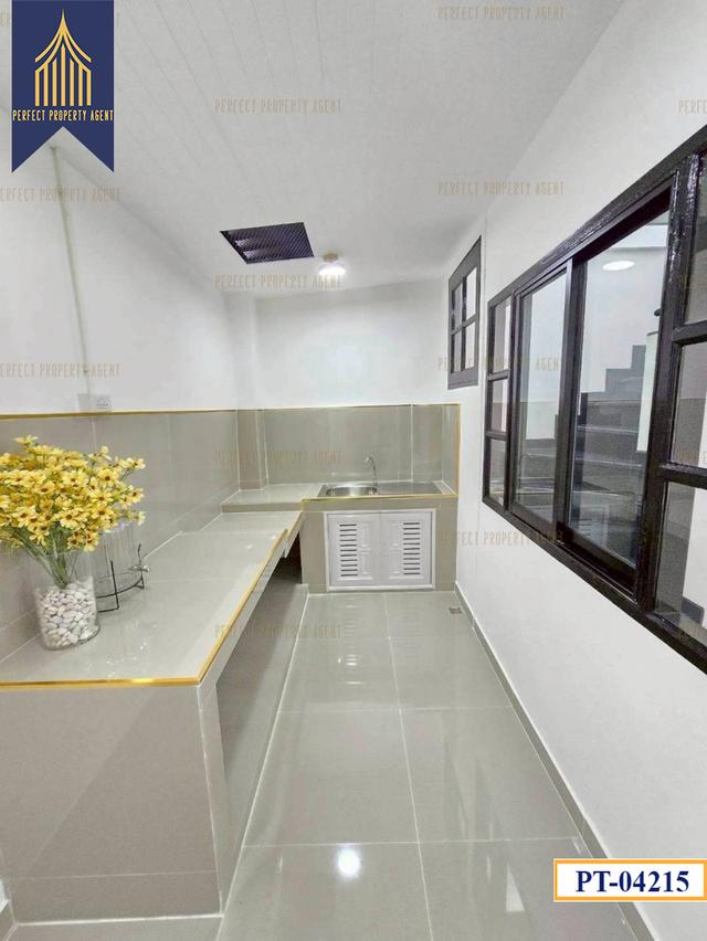 ทาวน์เฮาส์มนวดีกรีนพาร์คบางบัวทองราคาย่อมเยาว์ 8