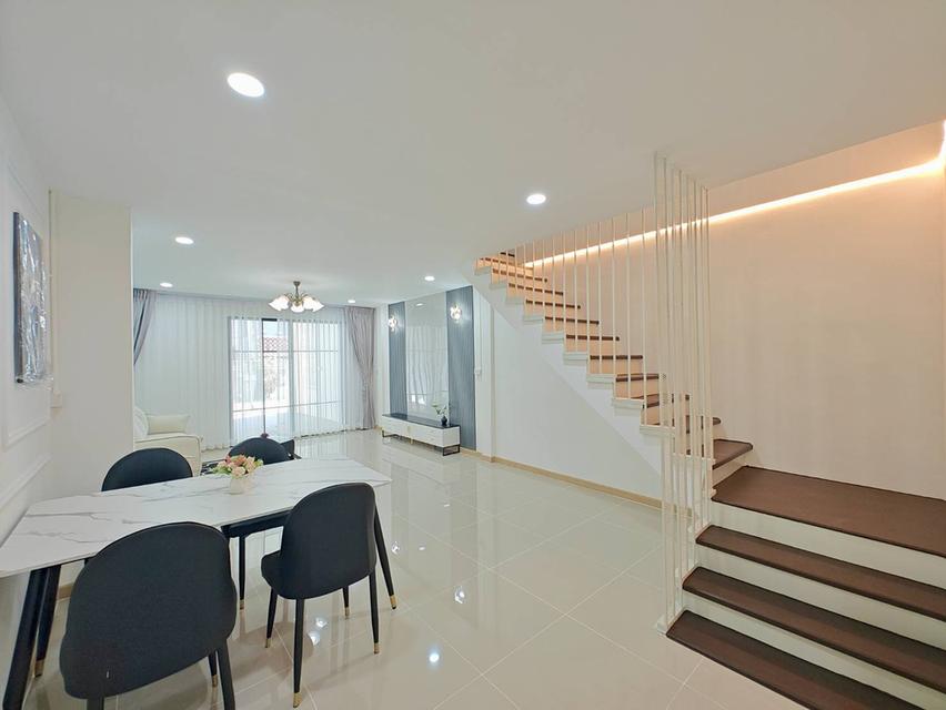 ณัฐกานต์ 3-5 พหลโยธิน52 8