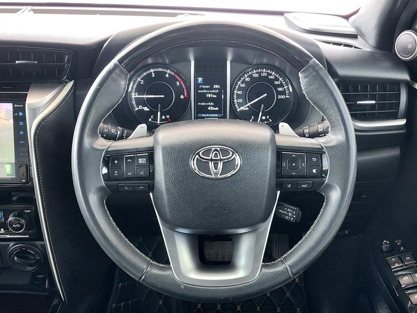  TOYOTA Fortuner 2.4 LEGENDER 4x4 6A/T ปี 2021  13