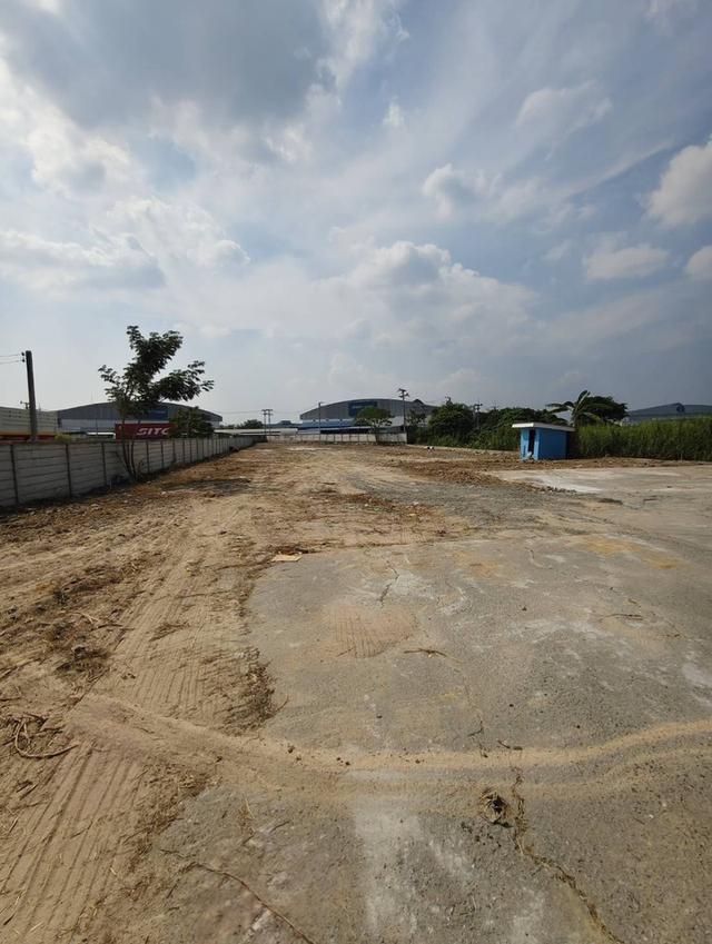 ขายด่วนที่ดินสวยติดถนนใหญ่ 2 ไร่ เส้น 331 ใกล้นิคมฯปิ่นทอง2 ใกล้แหลมฉบัง 4