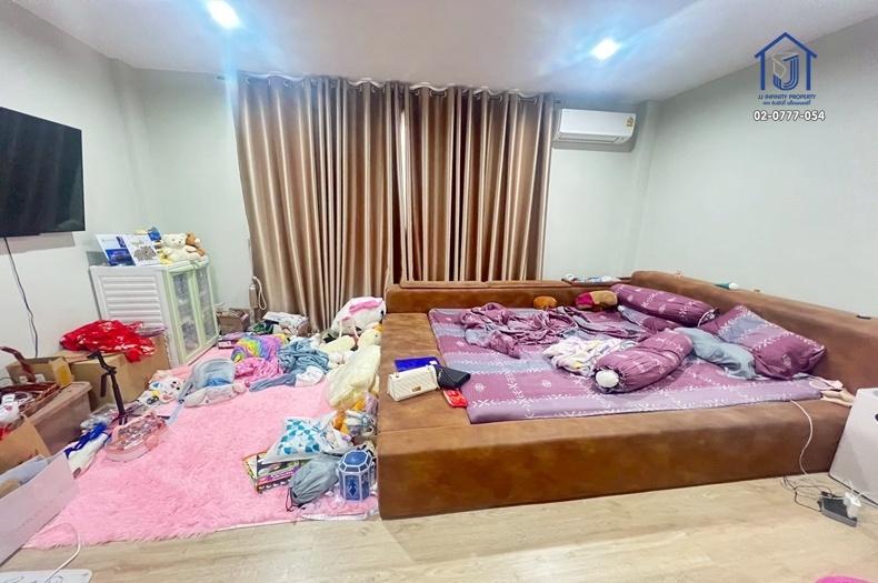 ขายทาวน์โฮม 3 ชั้น หมู่บ้านนลินอเวนิว พลัส ถนนสามวา หลังมุม ใกล้รถไฟฟ้าสายสีชมพู 7