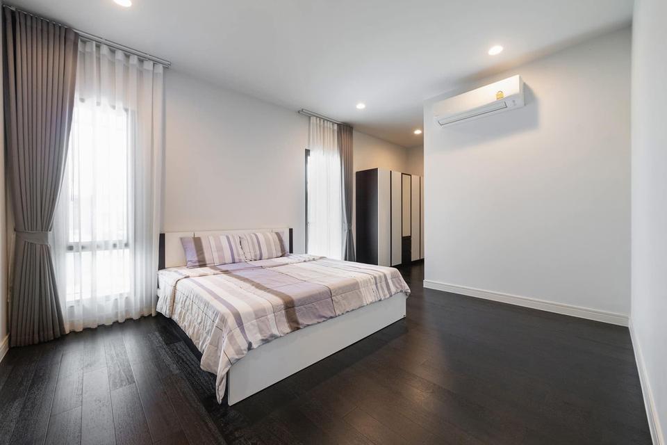 ขายบ้าน หมู่บ้านเศรษฐสิริ ทวีวัฒนา ที่ดิน 157 ตร.ว ? พื้นที่ใช้สอย 341 ตร.ม (แปลงมุม ใหญ่สุด) พร้อมเฟอร์นิเจอร์ 17