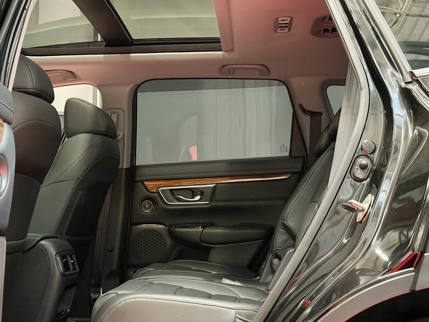 2021 HONDA CRV 1.6 EL 4WD 7 ที่นั่ง รถมือเดียวออกป้ายแดง รถวิ่งน้อย เข้าศูนย์ตามระยะ รถไม่เคยมึอุบัติเหตุครับ 14