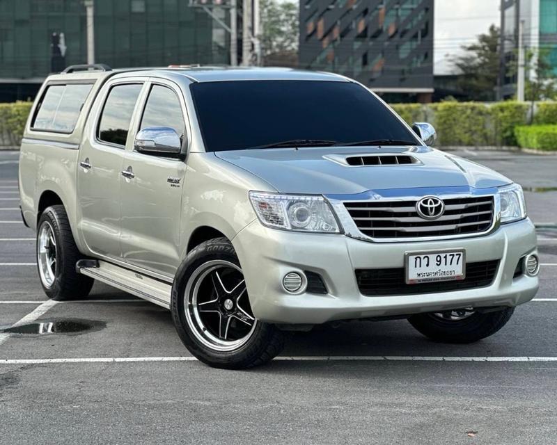 TOYOTA HILUX VIGO 2.5 E DOUBLE CAB เกียร์ ธรรมดา สีบรอนซ์ - ทอง ปี2012 รหัส QT9177