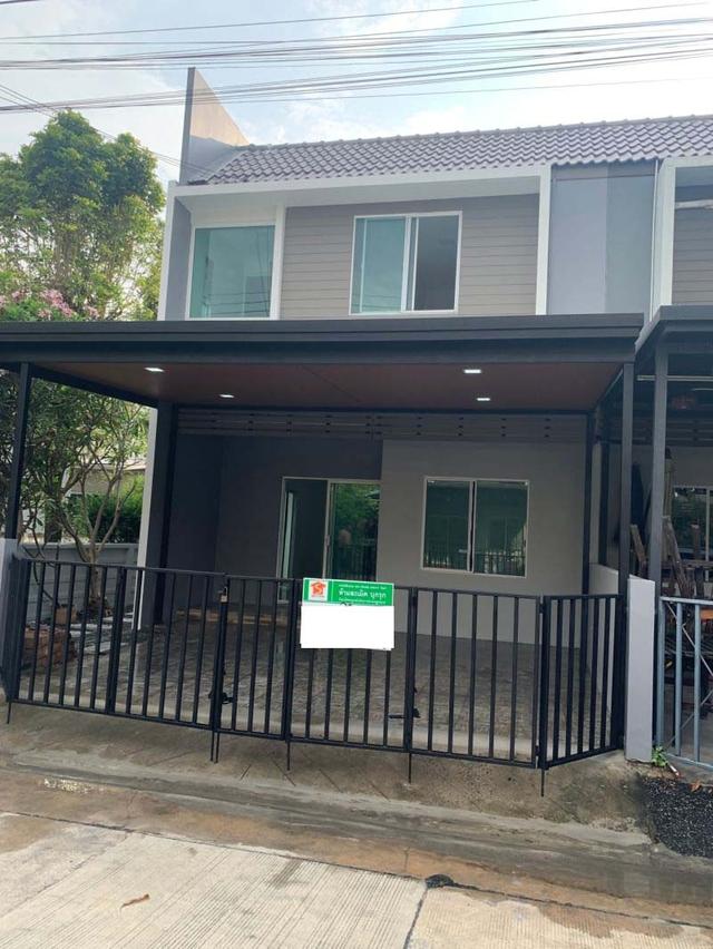 ขายทาวน์เฮาส์ 2 ชั้น,เนื้อที่ 25 ตรว. หมู่บ้านอารียา เดอะคัลเลอร์ เฟส 2 ถนนสุเหร่าคลองหนึ่ง 15 แขวงบางชัน เขตคลองสามวา จังหวัดกรุงเทพมห 1