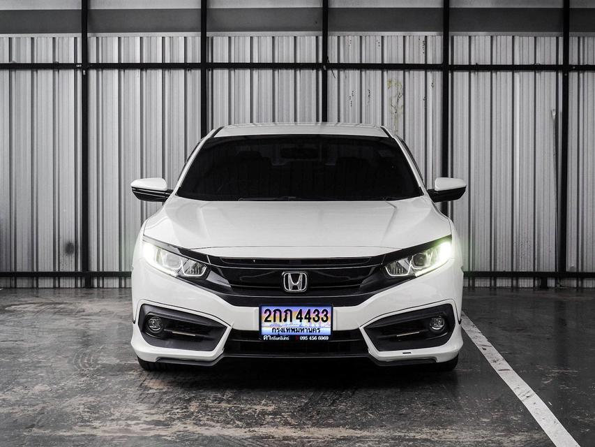 Honda Civic 1.8 EL ปี 2018 สีขาว 2