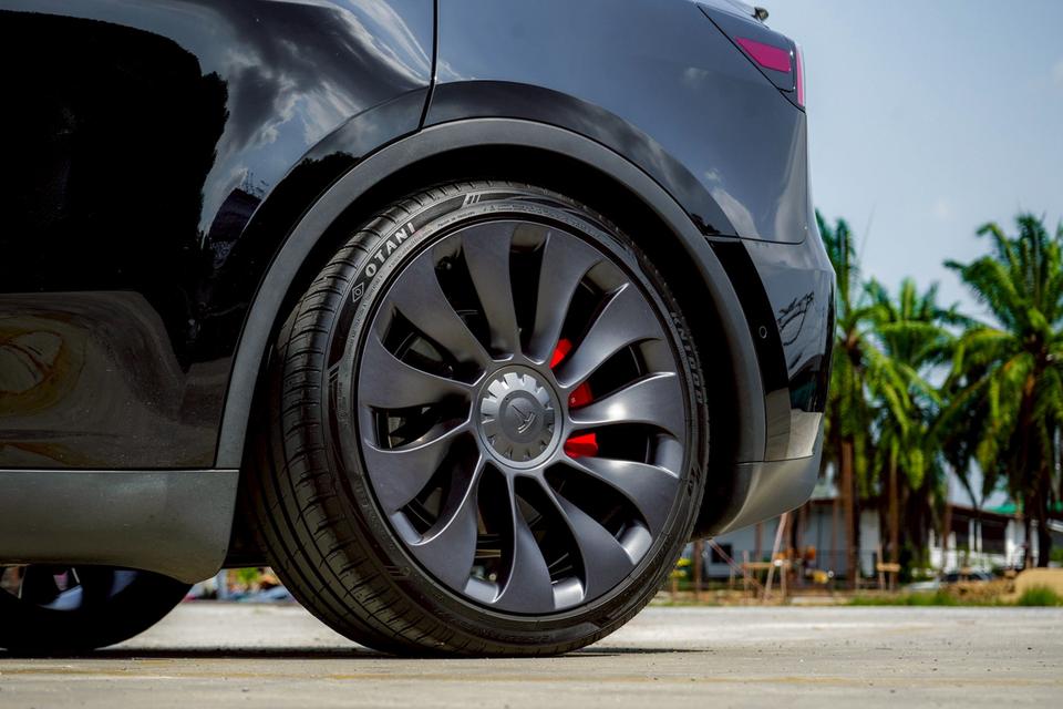 รหัสรถ CBL4774 TESLA Model Y Performance (Dual Motor) 4WD AT 2023 รูปที่ 3