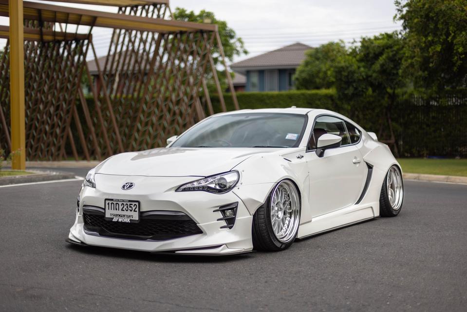 Toyota FT86 6