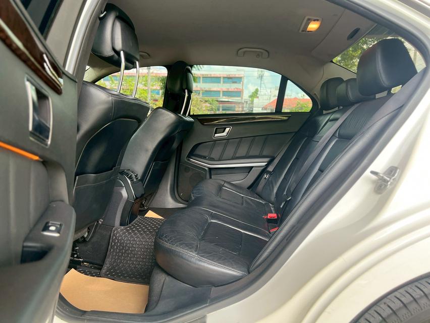 ขายรถ Benz E200 NGT W212 ปี 2013 สีขาว เกียร์ออโต้ 12