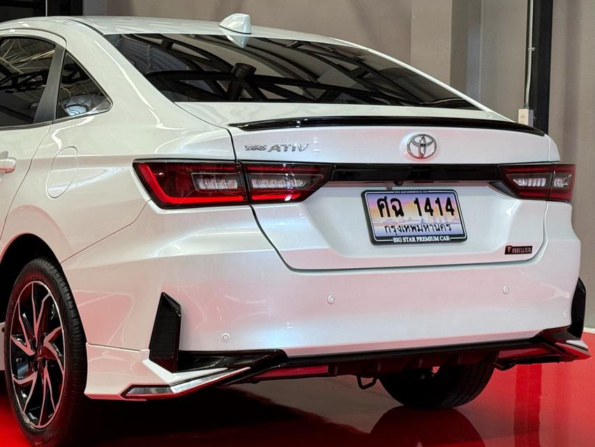 2024 TOYOTA YARIS ATIVE 1.2 PREMIUM LUXURY รถมือเดียวป้ายแดง รถวิ่งน้อยเพียง 30,000 กม รถเข้าศูนย์ตามระยะ รถไม่เคยมีอุบัติเหตุครับ รูปที่ 9