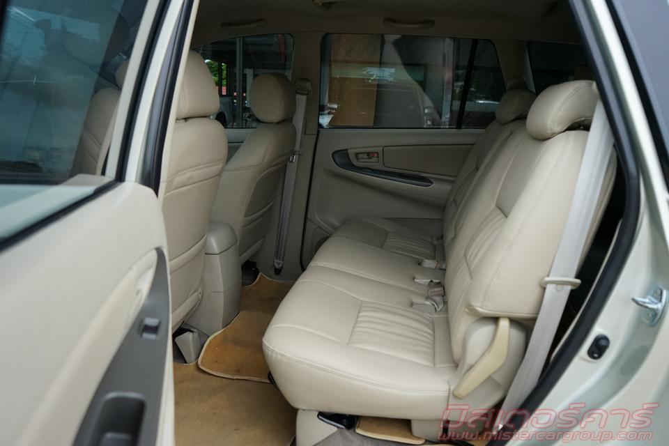 2012 TOYOTA INNOVA 2.0 G OPTION 10