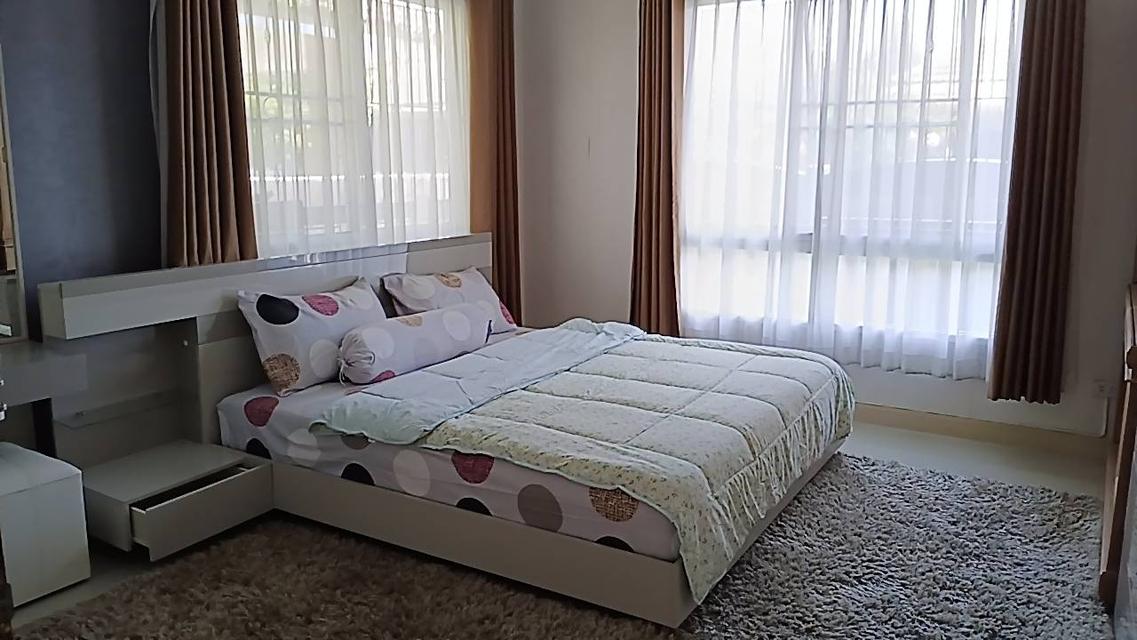 บ้านเดี่ยวในโครงการ พร้อมสระว่ายน้ำ 5
