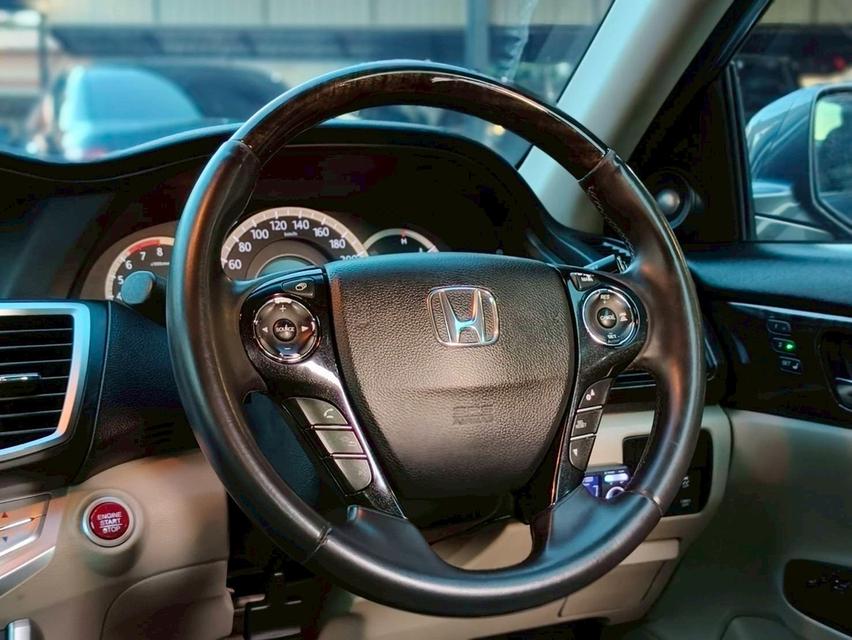 รหัสรถ KN8799 HONDA ACCORD, 2.4 TECH มีซันรูฟ ปี2013 8