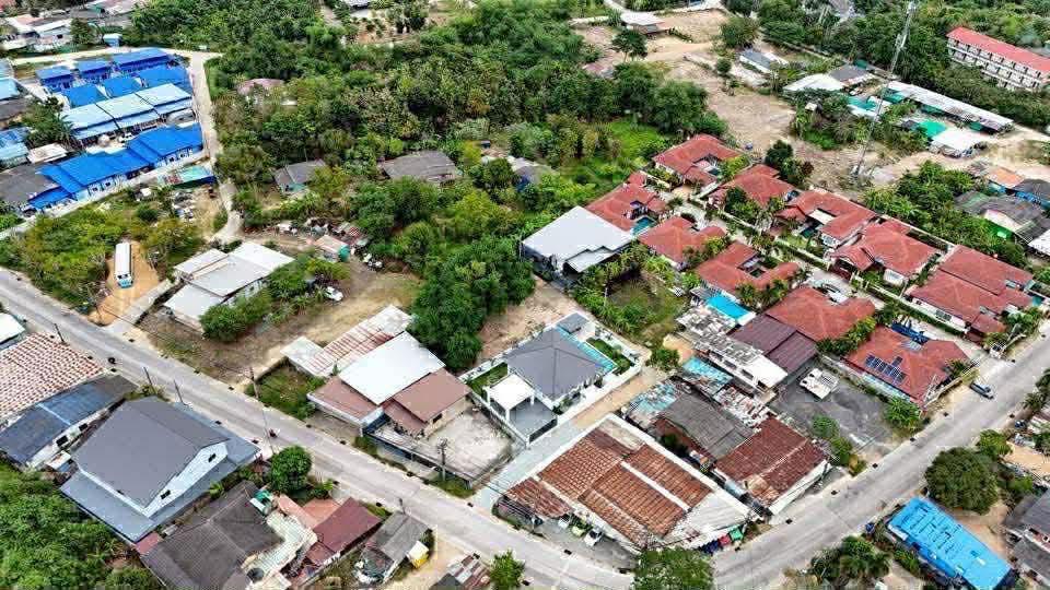 For Sale ขายบ้านพูลวิลล่าหรู บ้านใหม่มือ 1 14