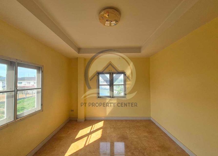 โครงการลลิล กรีนวิลล์ รามอินทรา-วัชรพล บ้านเดี่ยว 2 ชั้น ซอยสุขาภิบาล 5 ซอย 72 ราคาพิเศษ ขายต่ำกว่าราคาประเมินธนาคาร เปิดกว้างสำหรับเจรจา พร้อมพิจารณา 18