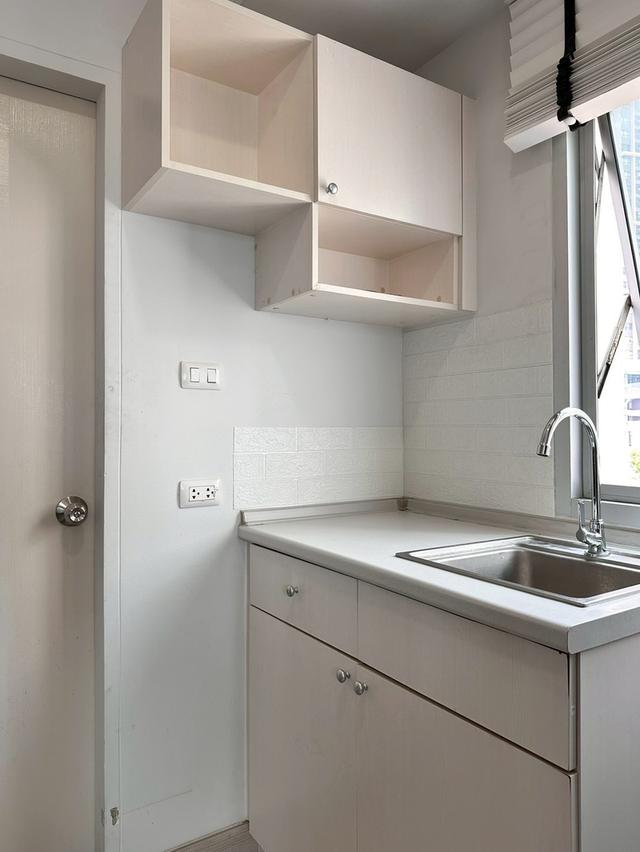Deco condominium BTS Bearing 6