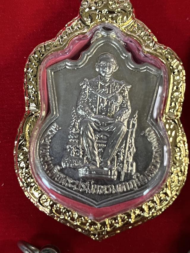 เซ็ท 3 เหรียญในหลวงรัชกาลที่๙ นั่งบัลลังก์ ปี 2539 6