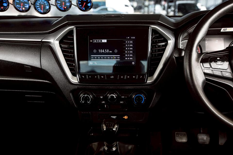 ISUZU D-MAX Hi-lander Cab 1.9 Ddi L ปี 2020 สีเทา มือเดียวป้ายแดง 16