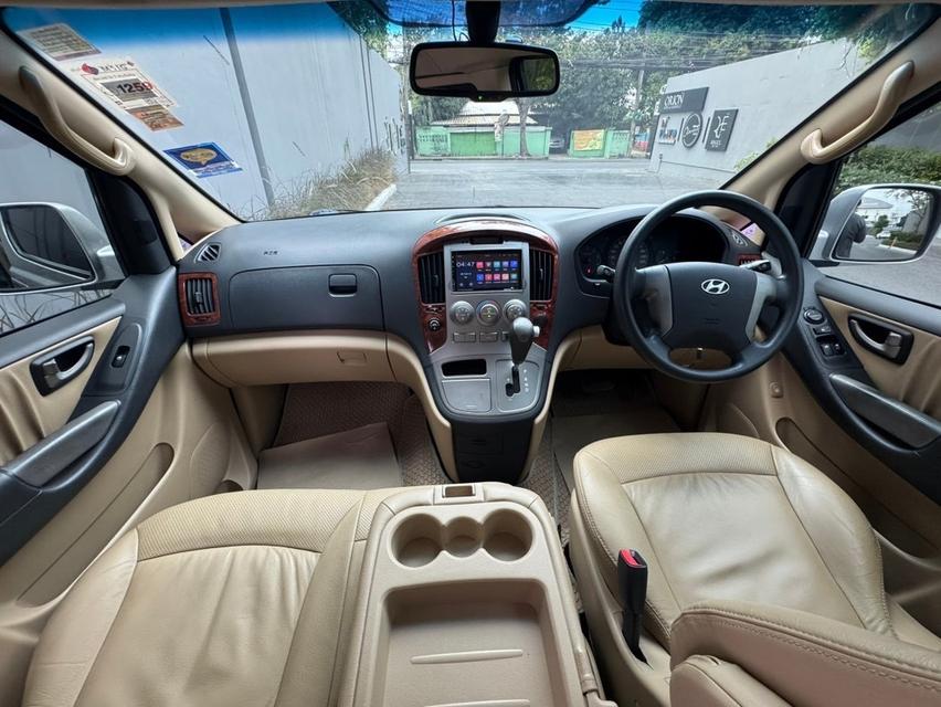 2010 จด 2011 Hyundai H-1 2.5 Deluxe รถยนต์ 11 ที่นั่ง รถครอบครัว ราคา 399,000 บ. 19