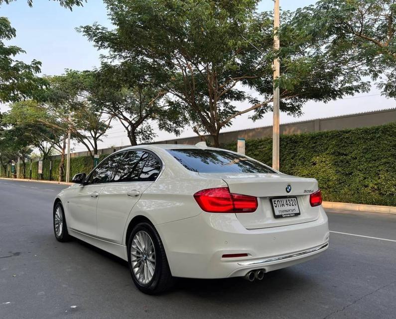 #BMW 320D F30 LCI เครื่องตัวใหม่ ปี16 สีขาว 3