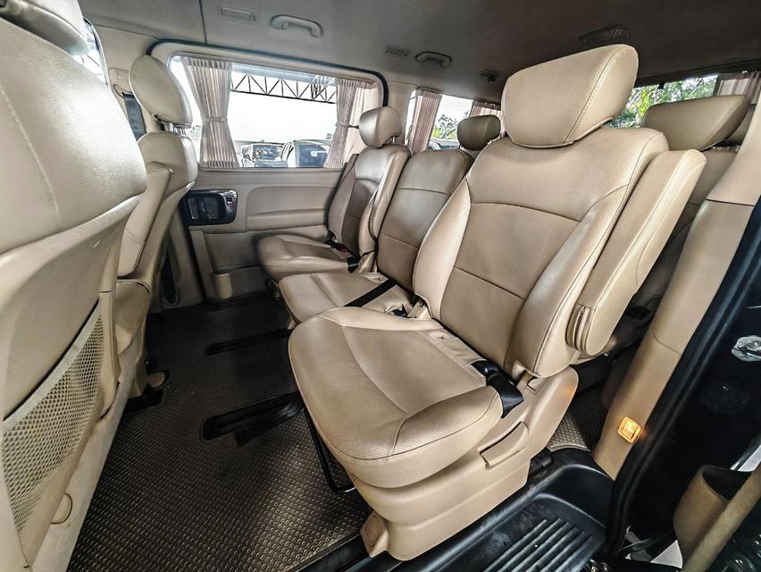 ขาย HYUNDAI H-1 2.5 ELITE ปี 2022 ไมล์ 40,000 กม. 7