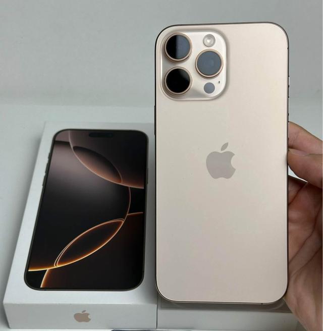 iPhone 16 pro max สภาพมือหนึ่ง