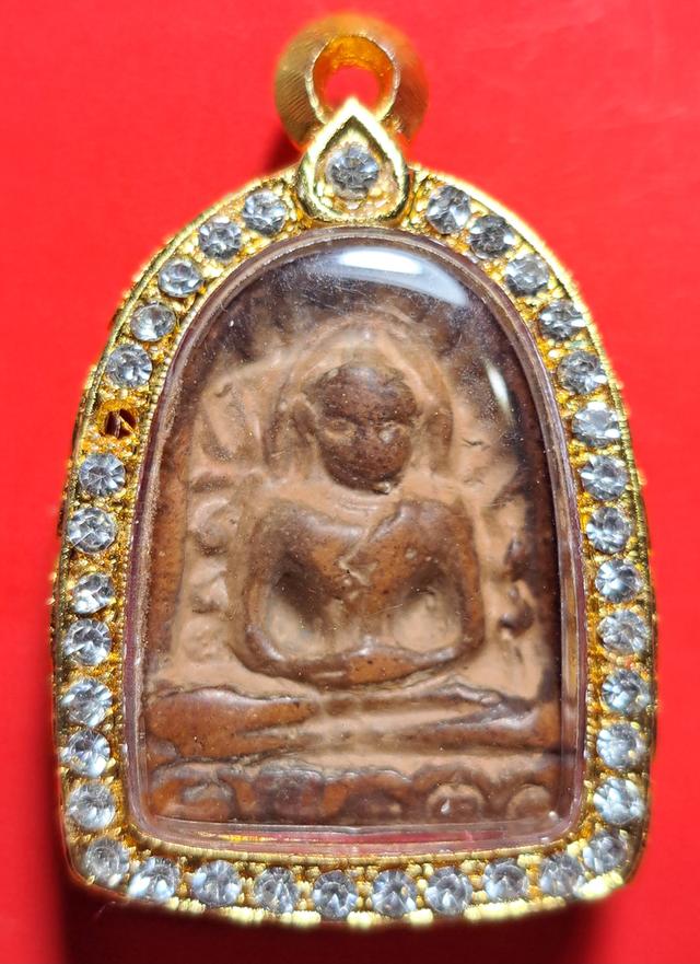 พระกำแพงซุ้มกอ เนื้อสวยพิมพ์ใช่ ราคาพิเศษ
