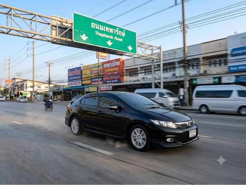 HONDA CIVIC FB ปี 2012 จด 2013 รุ่น 1.8E navi ออโต้ สีดำ รถมือเดียว เลขไมล์น้อย